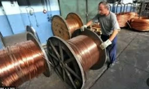 مخاوف التصعيد تؤدي إلى خسائر مذهلة في أسعار الألمنيوم والنحاس.. هل انتهت حقبة الاستقرار؟