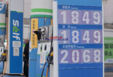 مسؤولون سعوديون يحذرون: أسعار النفط قد تتجاوز 180 دولارًا للبرميل بعد استمرار الاضطرابات