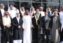 مشايخ وعواقل جنوب سيناء يهدي المحافظ العباءة السيناوية في عيد الفطر.. لقطات تلاحم وتقاليد أصيلة