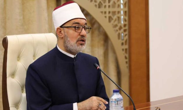 مفتي الجمهورية يحدد قيمة زكاة الفطر بـ35 جنيهًا ويحذر من نسيانها: فرض على الجميع وتعجيلها مهم قبل غروب العيد