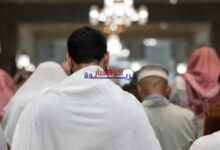 هل تتساءلون: هل تسقط الجمعة عن من أدّى صلاة العيد؟