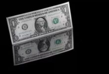 هل سيرتفع سعر الدولار الأمريكي ويتجه نحو الانخفاض المستمر؟ تعرف على التوقعات والاتجاهات القادمة