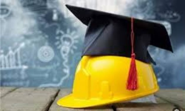 وزارة العمل تحدد رسمياً موعد إجازة عيد الفطر للقطاع الخاص.. تعرف على التفاصيل الآن