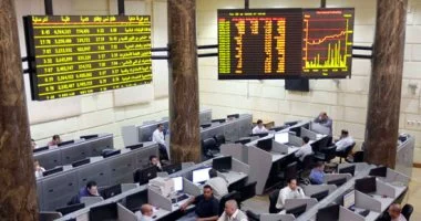 البنك التجاري يقود هبوط المؤشر الرئيسي للبورصة وتداولات تتجاوز خمسة مليارات جنيه