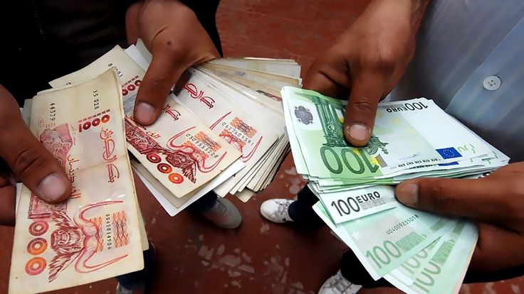 سعر 100 يورو بالدينار الجزائري