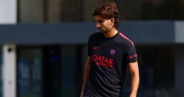 أغلى 10 لاعبين مبيعا في تاريخ برشلونة.. توريس يتصدر القائمة خامسا