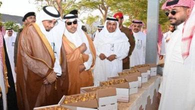 إقبال واسع من الزوار والأهالي على سوق رهاط الموسمي للتمور يعكس حيوية الأجواء التجارية والتراثية