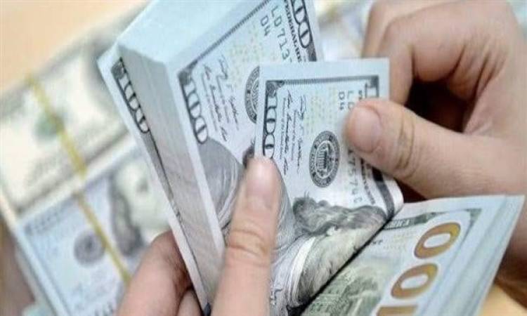ارتفاع غير مسبوق للدولار وسط تداولات الخميس