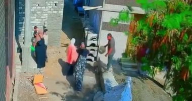الأمن يحدد أطراف مشاجرة على خلفية خلاف على ماسورة صرف صحي بالدقهلية ويضبطهم فيديو