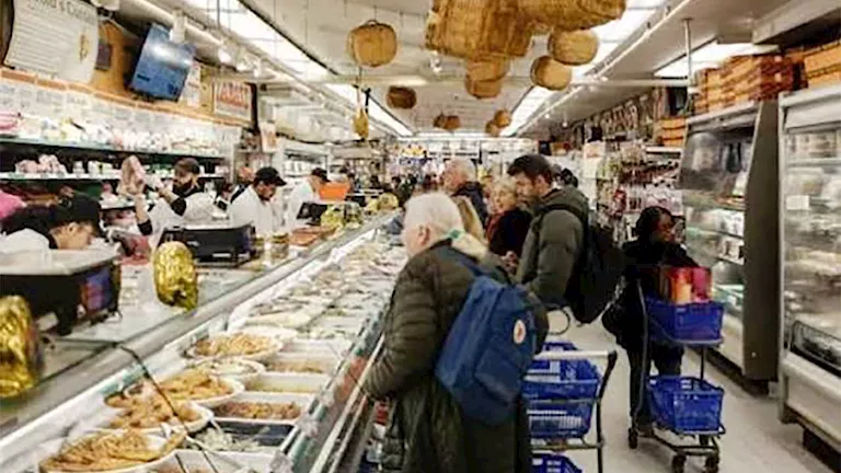 التضخم الأميركي يتراجع إلى 3.4% في يوليو.. هل تقترب الفائدة من التوقف؟