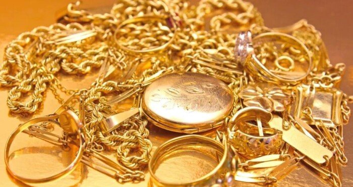 الجنيه الذهب يقترب من 51 ألف جنيه والأونصة تتجه نحو 4500 دولار