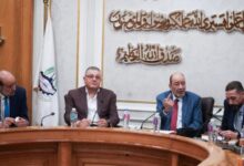 الشراء الموحد يدرس تعديل أسعار بعض المستلزمات الطبية جراء ارتفاع تكاليف الإنتاج والشحن