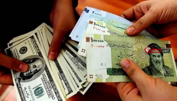 العملة الإيرانية تواصل نزيفها الحاد والدولار يحطم حاجز مليوني ريال