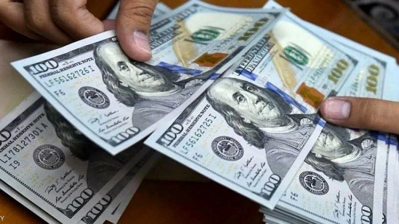 العملة الخضراء تتصدر المشهد: أحدث أسعار الدولار الأمريكي مقابل العملات الأجنبية عالميًا حتى الأربعاء 12 أغسطس 2026