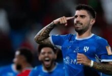 الهلال يتقدم على الرائد بهدف نظيف في الشوط الأول بكأس خادم الحرمين