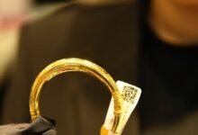انخفاض أسعار الذهب عالميًا بمقدار 1.6 مليون دونغ فيتنامي للأونصة