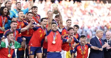 برشلونة يُكرم ثمانية من أبطاله المتوجين مع منتخب إسبانيا في كأس العالم