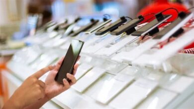 تأثير ارتفاع أسعار الذاكرة على سوق الهواتف الرخيصة في أمريكا وانخفاض المبيعات بنسبة 64 بالمئة