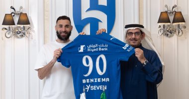 تعثر في فسخ عقد كريم بنزيما مع الهلال السعودي