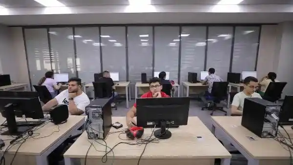 تعرف على الكليات المتاحة في تنسيق المرحلة الثانية 2026 لطلاب العلمي والأدبي وموعد فتح باب التسجيل