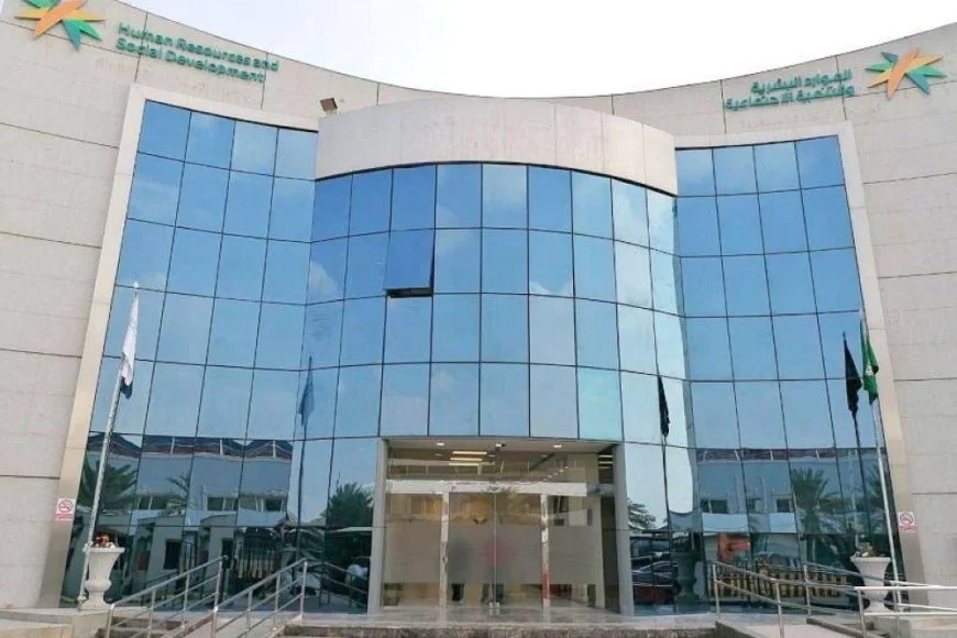 تمديد مهلة تصحيح أوضاع رخص العمل في السعودية حتى نهاية العام