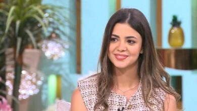 جولين خليفة تحكي كيف انتقلت من عالم الطب إلى مشاهد كليب عمرو دياب وتفاصيل مشاركتها في لولا البنات