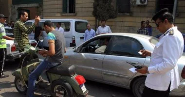 حملات مرورية لرصد المخالفات على طرق القاهرة والجيزة لضمان السلامة المرورية