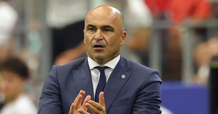 روبرتو مارتينيز يقترب من تولي تدريب منتخب هولندا خلفًا لرونالد كومان