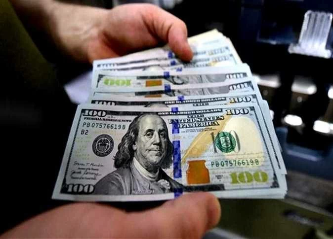 سعر الدولار مقابل الجنيه المصري اليوم الأحد 16-8-2026 في البنوك يتصدر المشهد المالي