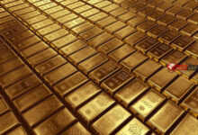 سعر الذهب اليوم عيار 21 الآن مباشر.. استقرار عند 4500 دولار وسط تراجع عوائد السندات الأمريكية
