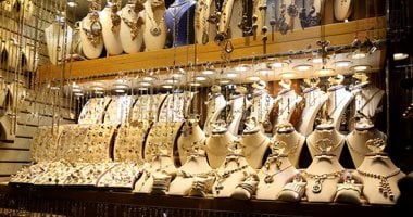 سعر الذهب اليوم عيار 21 الآن مباشر.. استقرار في أسعار المعدن النفيس بمصر صباحًا