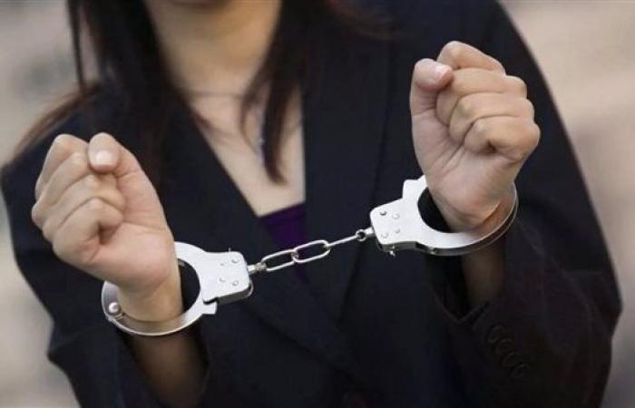 سيدة تنصب على المواطنين في المنيا وتروج لأثاث رخيص مزيف في عمليات احتيال واسعة
