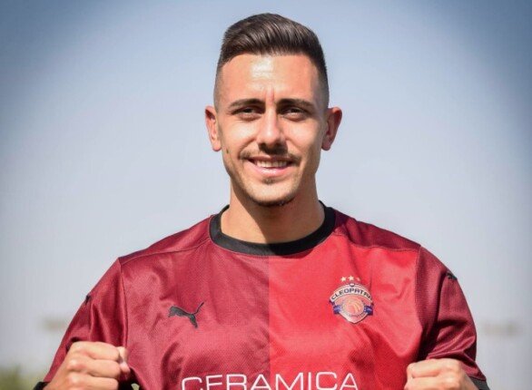 سيراميكا كليوباترا يعلن التعاقد مع لاعب الأهلي جراديشار لموسم واحد بشكل مفاجئ