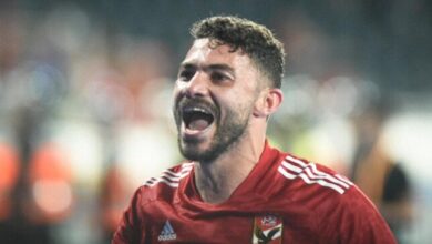 شوبير يكشف موقف ياسر إبراهيم من المشاركة في مباراة الأهلي ضد برشلونة