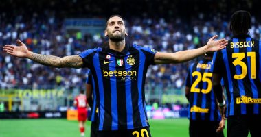 صاروخ كالهانوغلو يعتلي بداية أهداف الدوري الإيطالي لموسم 2026-2027