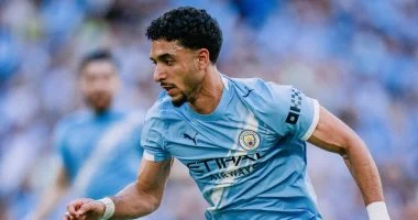 عمر مرموش يسعى للفوز بلقبه الثالث مع مانشستر سيتي أمام أرسنال اليوم