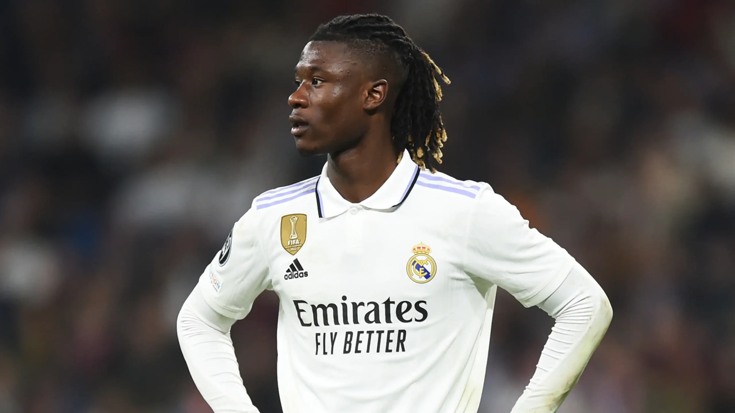 مانشستر يونايتد يجهز عرضًا مفاجئًا لضم كامافينجا من ريال مدريد في صفقة قد تغير ملامح الموسم