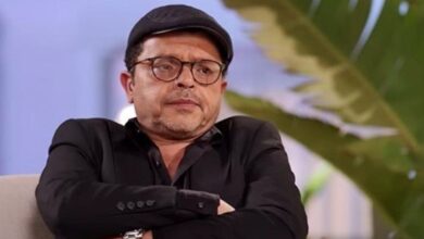 محمد هنيدي يطمئن الجمهور بعد رحيل شقيقه ويشيد بوجوده بجانبه كألف أخ