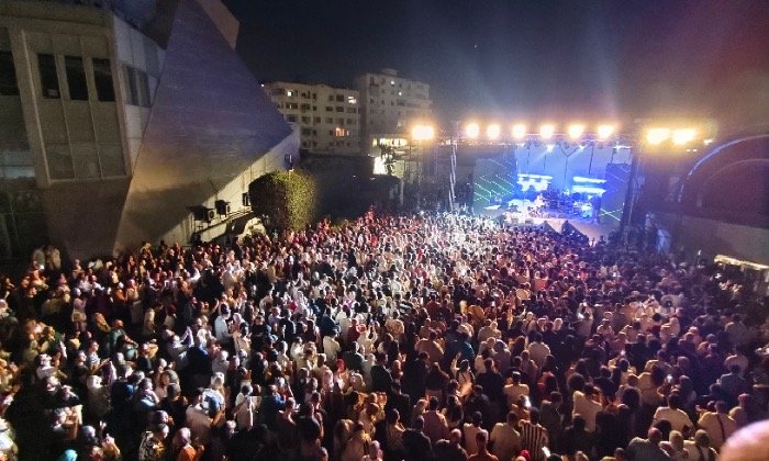مدير مركز الفنون بمكتبة الإسكندرية يسلط الضوء على مهرجان الصيف الدولي الذي يجمع ألمع النجوم والشباب الموهوبين في دورة فريدة من نوعها