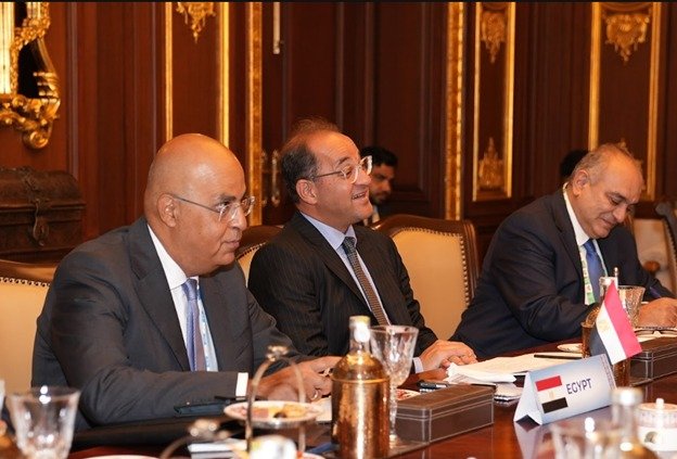 مصر والهند تبحثان تعزيز التعاون الاقتصادي والاستثماري على هامش قمة البريكس