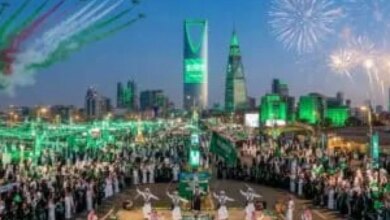 هوية اليوم الوطني السعودي 2026.. شعار "عزنا بطبعنا" وأبرز فعاليات الاحتفال وإجازة القطاعات المختلفة