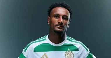 هيثم حسن يتواجد على مقاعد بدلاء سيلتيك في مواجهة دندي بكأس الدوري الاسكتلندي