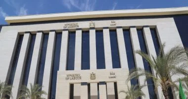 وزارة العمل تُعلن عن تقديم 27 فرصة عمل جديدة في فندق مرموق بمرتبات تصل إلى 15 ألف جنيه