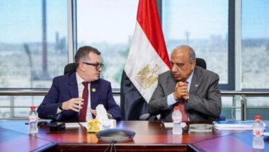 وزيرا الكهرباء والتخطيط يناقشان تعزيز التحول نحو renewable energy ودعم البنية التحتية
