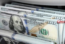 سعر الدولار ينهى تعاملات اليوم على استقرار أمام الجنيه وسط ترقب للمستجدات الاقتصادية